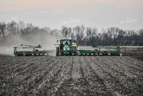 Planter in Field 86018