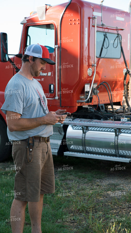 Farmer Using Phone 26102