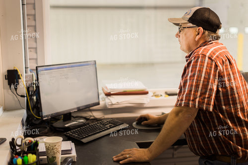 Retailer Working in Office 8060