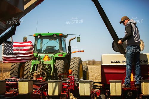 Filling Planter 9705
