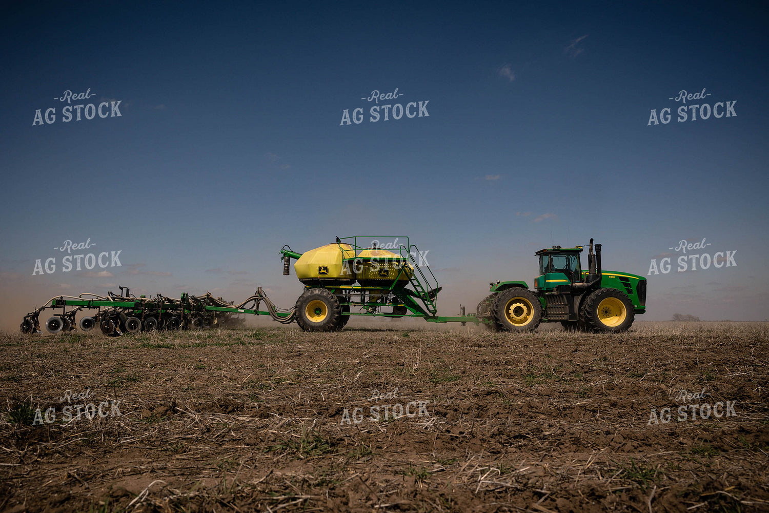 Planting with Air Seeder 219015