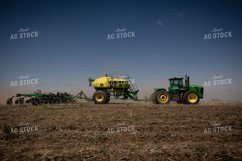 Planting with Air Seeder 219015