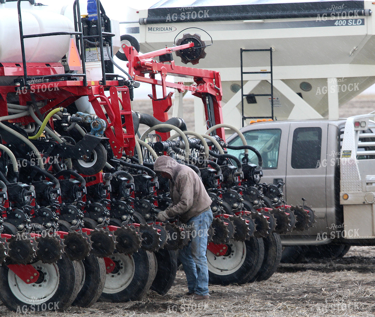 Farmer Preparing Planter 141515