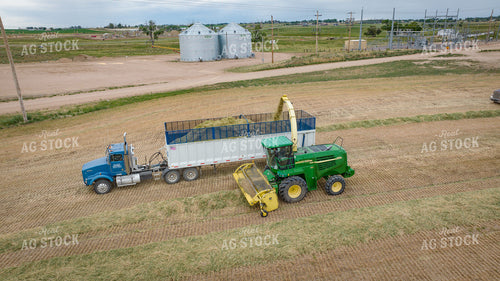 Making Haylage 56425
