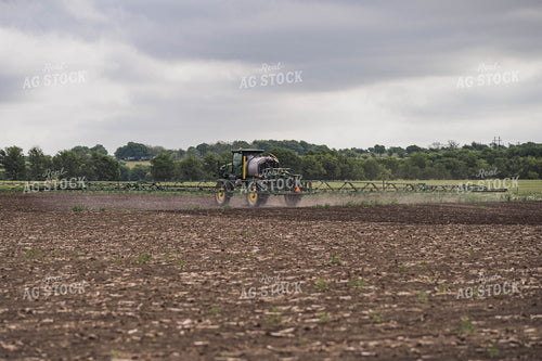 Sprayer in Field 91013