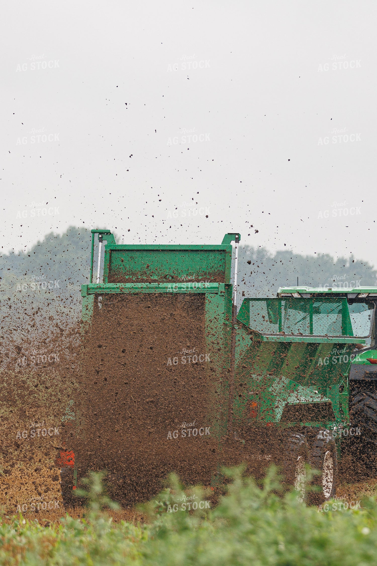 Spreading Manure 295068