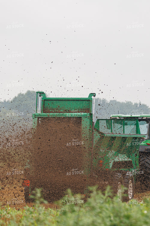 Spreading Manure 295068