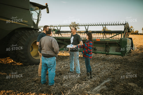 Farm Wife Delivering Field Meals 5071