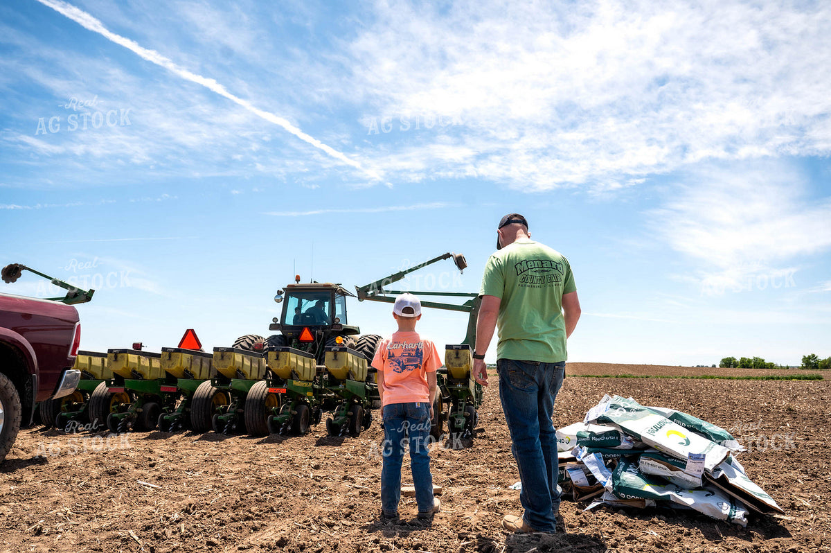 Farm Family Filling Planter 115936