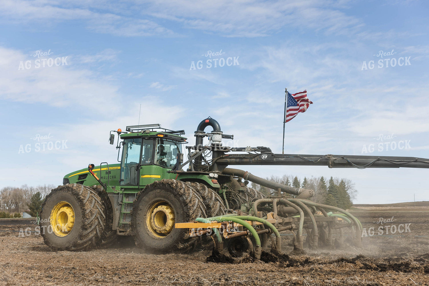 Injecting Manure 152737