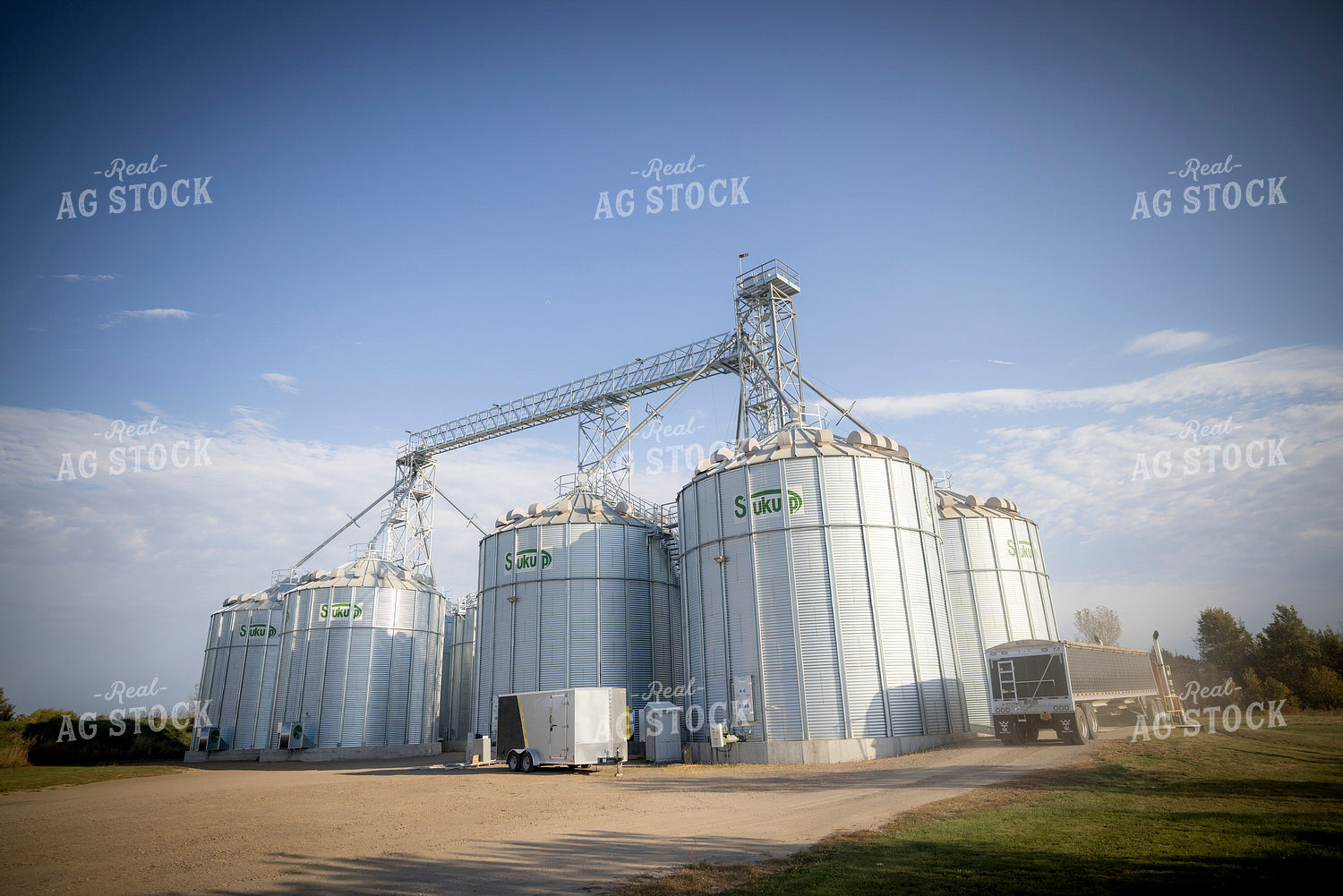 Grain Bins and Semi Truck 250054