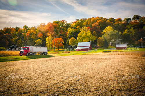 Semi by Field in Fall 153018