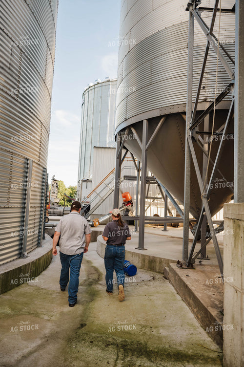 Farmers Talking 115267
