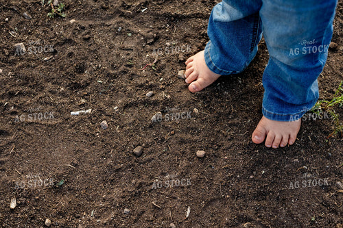Farm Kid Toes in the Dirt 185042