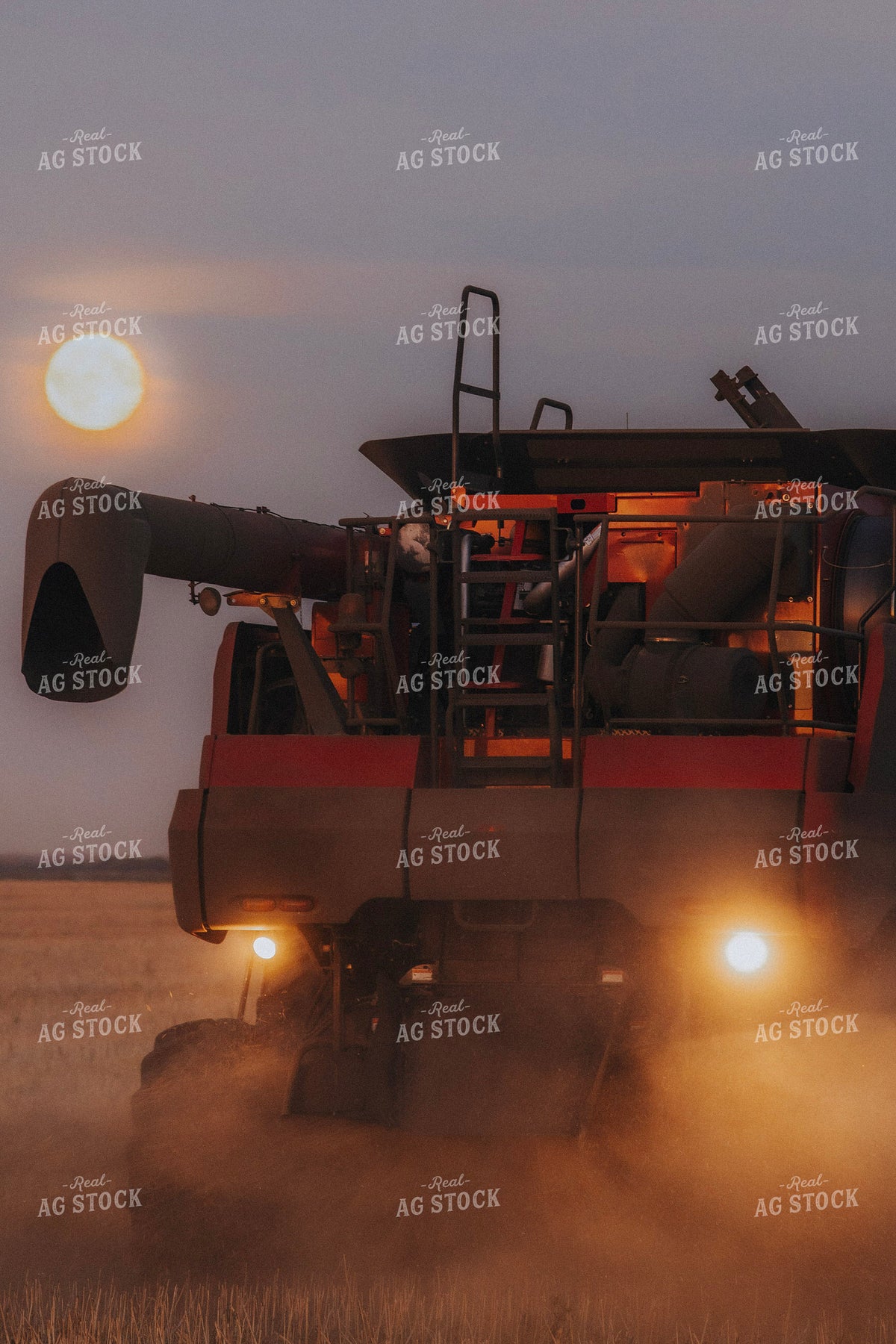 Wheat Harvest at Night 187408
