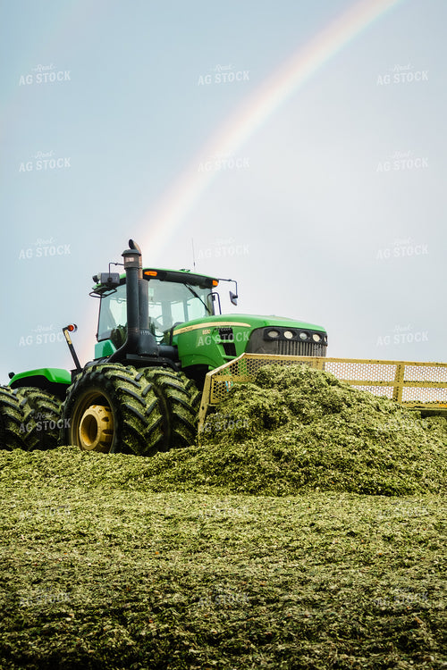 Storing Corn Silage 272068