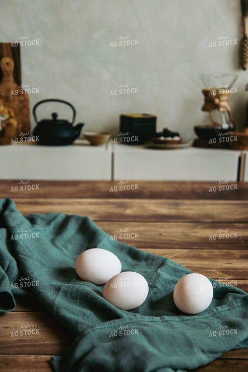 Eggs 67868