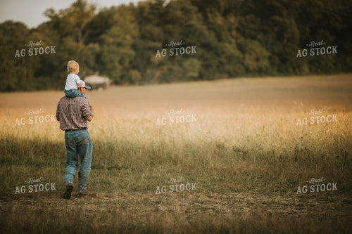 Farmer with Toddler on Shoulders 4811