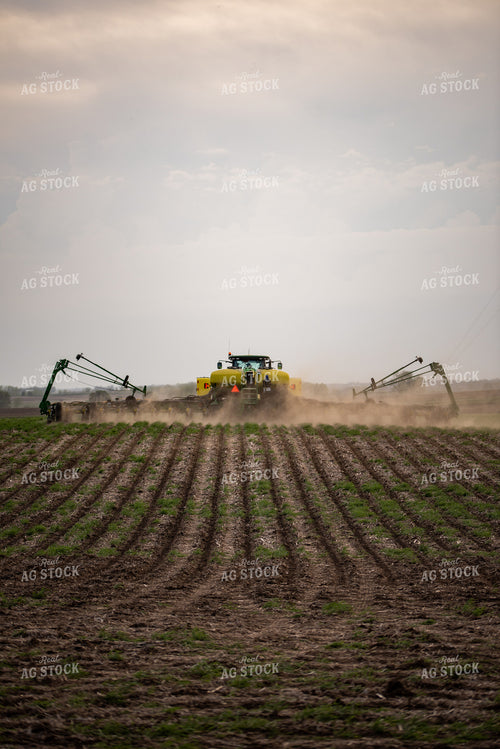 Planter in Field 76141