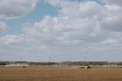 Tractor Planting Field 77238