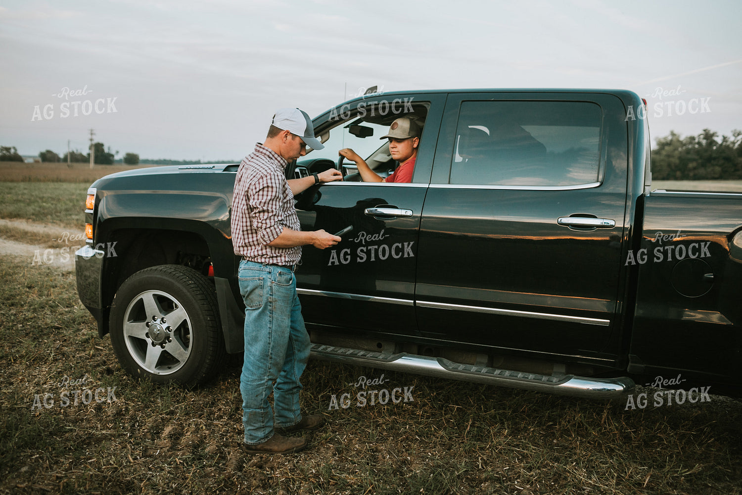 Farmer Field Conference and Looking at Phone 4986