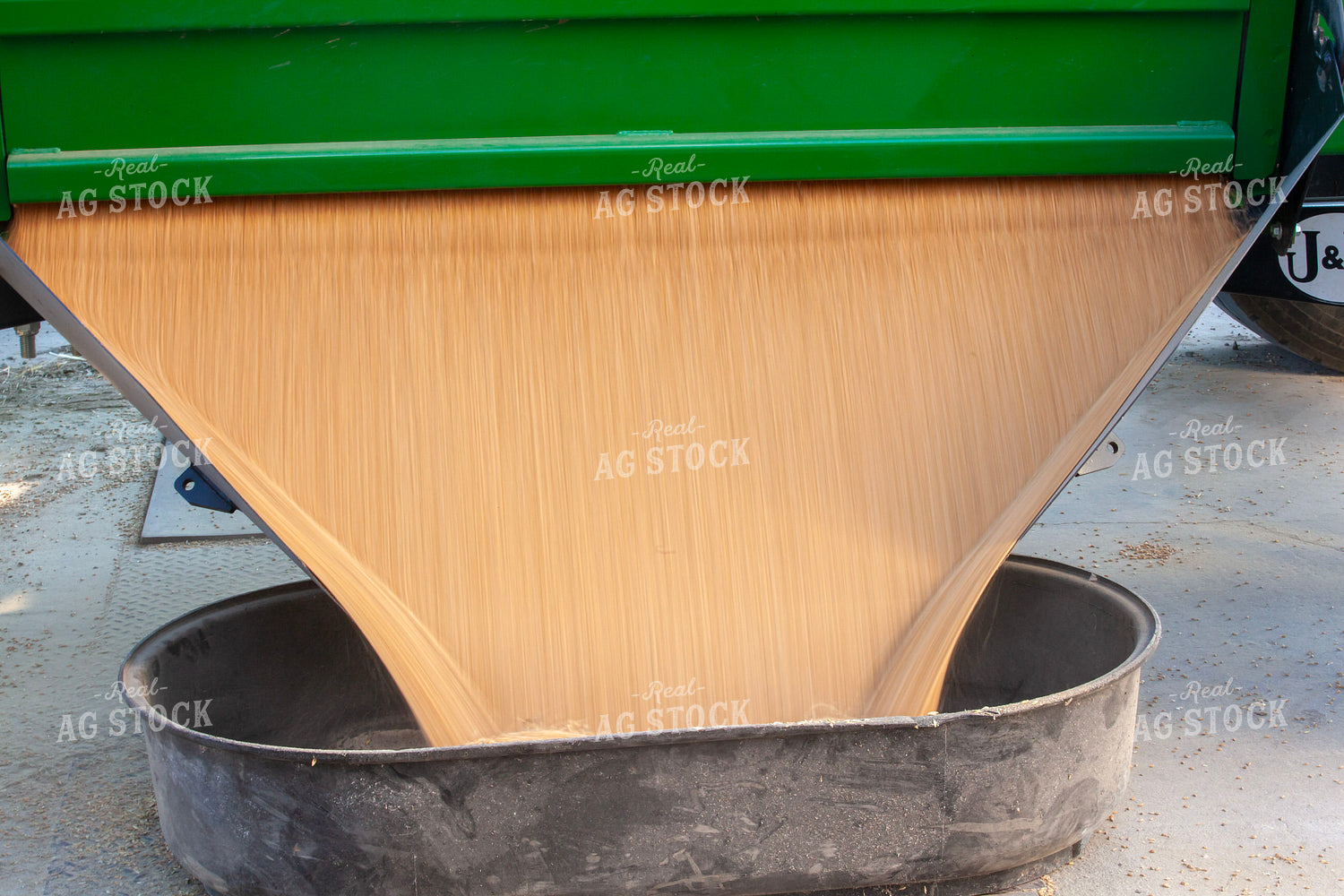 Unloading Grain 132048