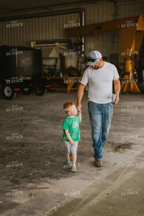 Farm Family in Shop 8724