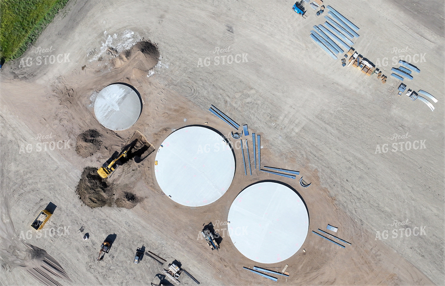 Construction of New Grain Bin Site 141624