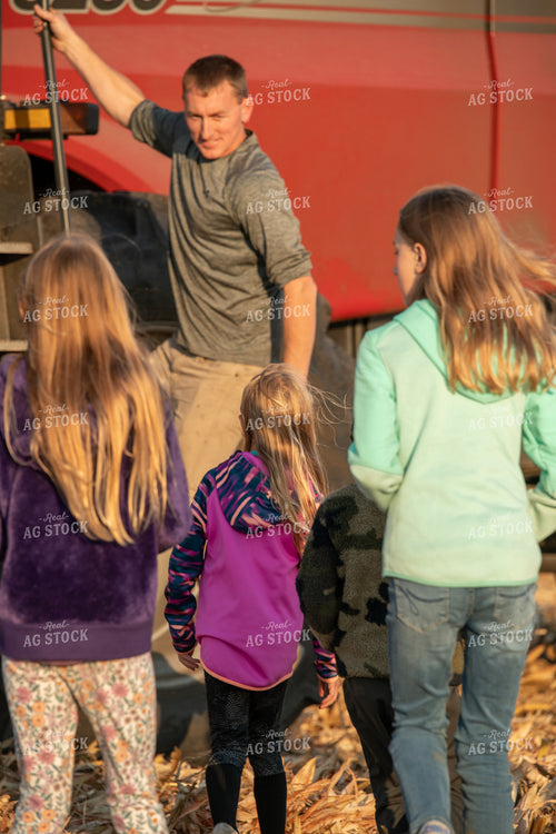 Farm Family Greeting Farmer 76504
