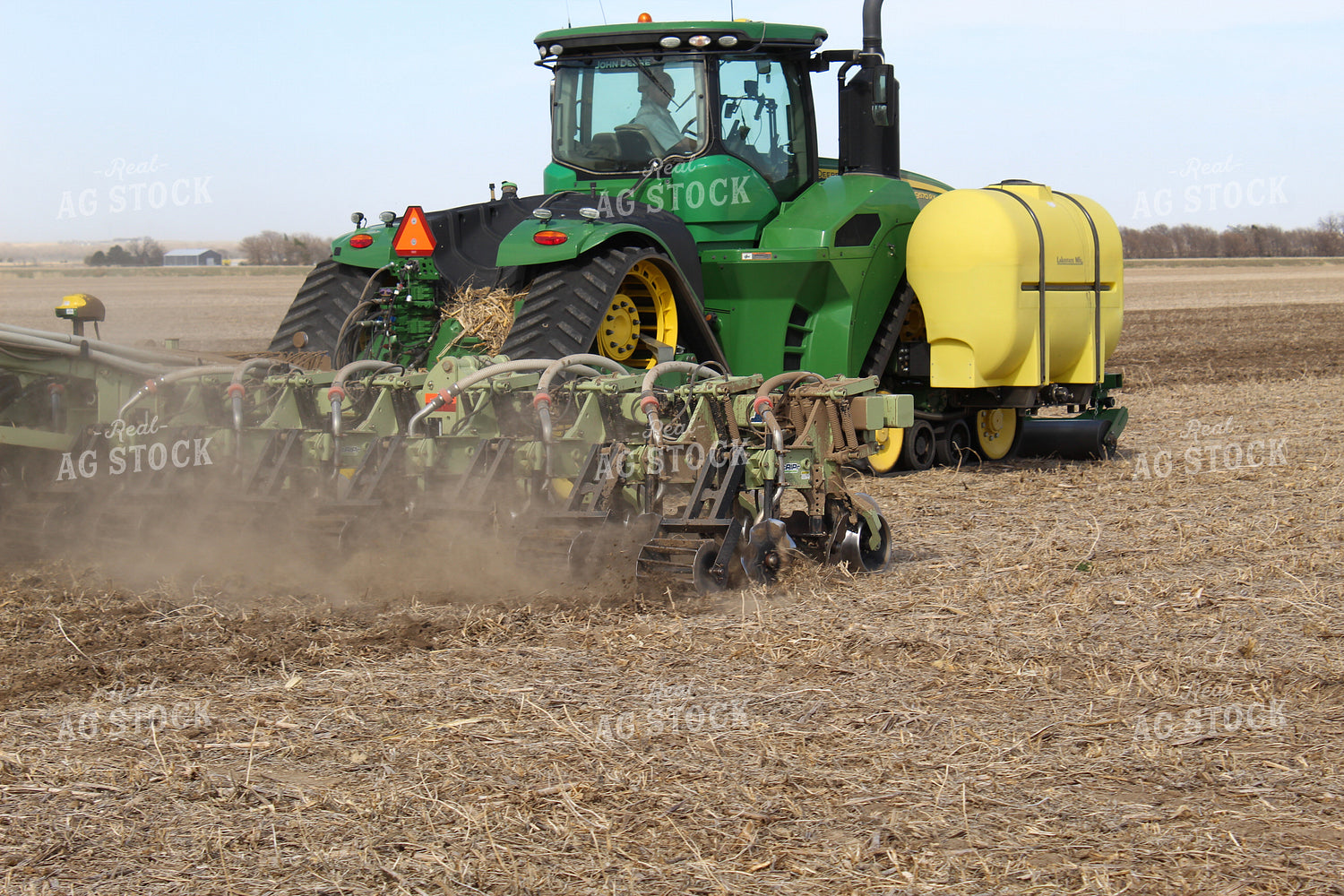 Strip Tilling 167008