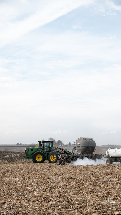 Applying Anhydrous and Dry Fertilizer 26139