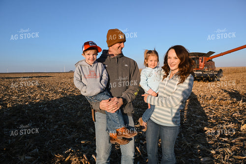 Farm Family in Field 26297