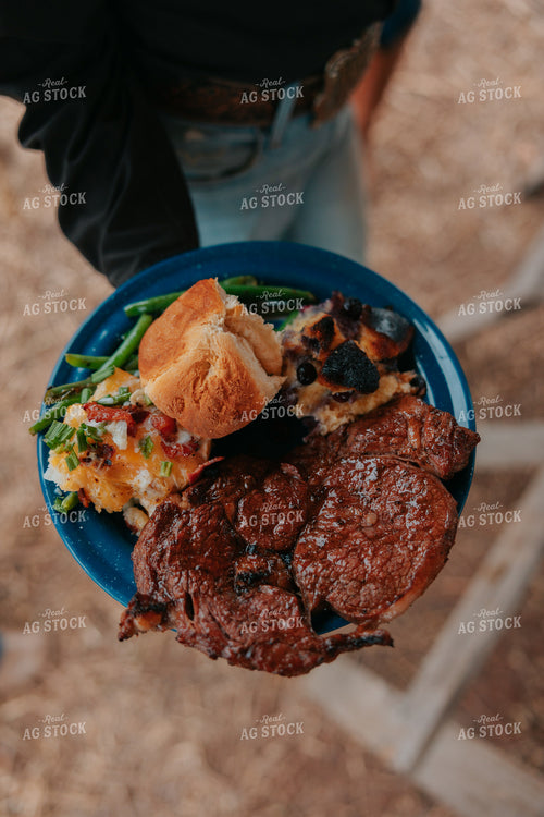 Chuckwagon Meal on Trail Ride 205151