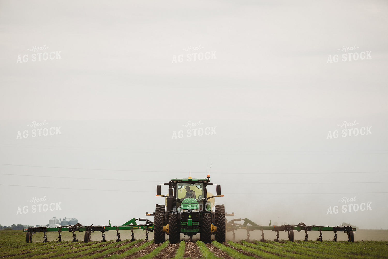 Side Dressing Fertilizer in Corn Field 5748