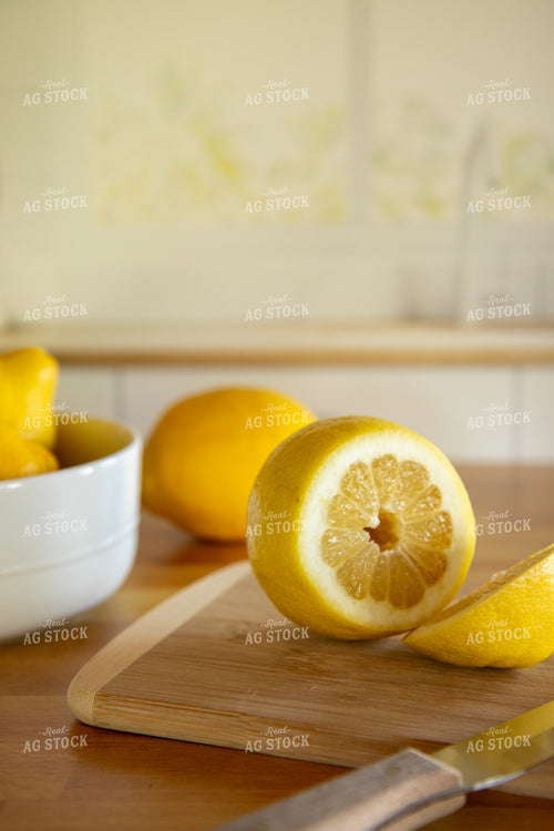 Lemons 67826