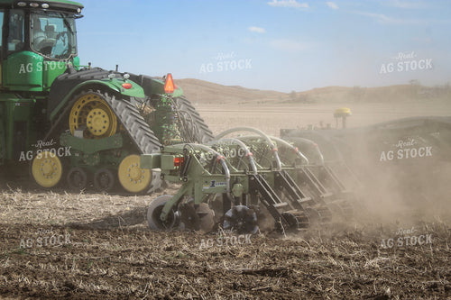 Strip Tilling 167010