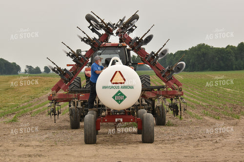 Applying Anhydrous Ammonia 84190