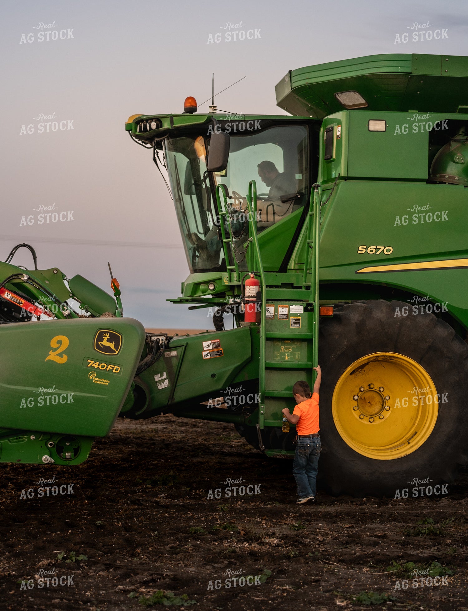 Farm Kid During Harvest 185157
