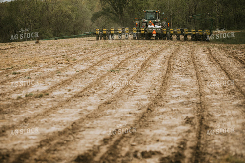 Planting Corn on No-Till Ground 4021