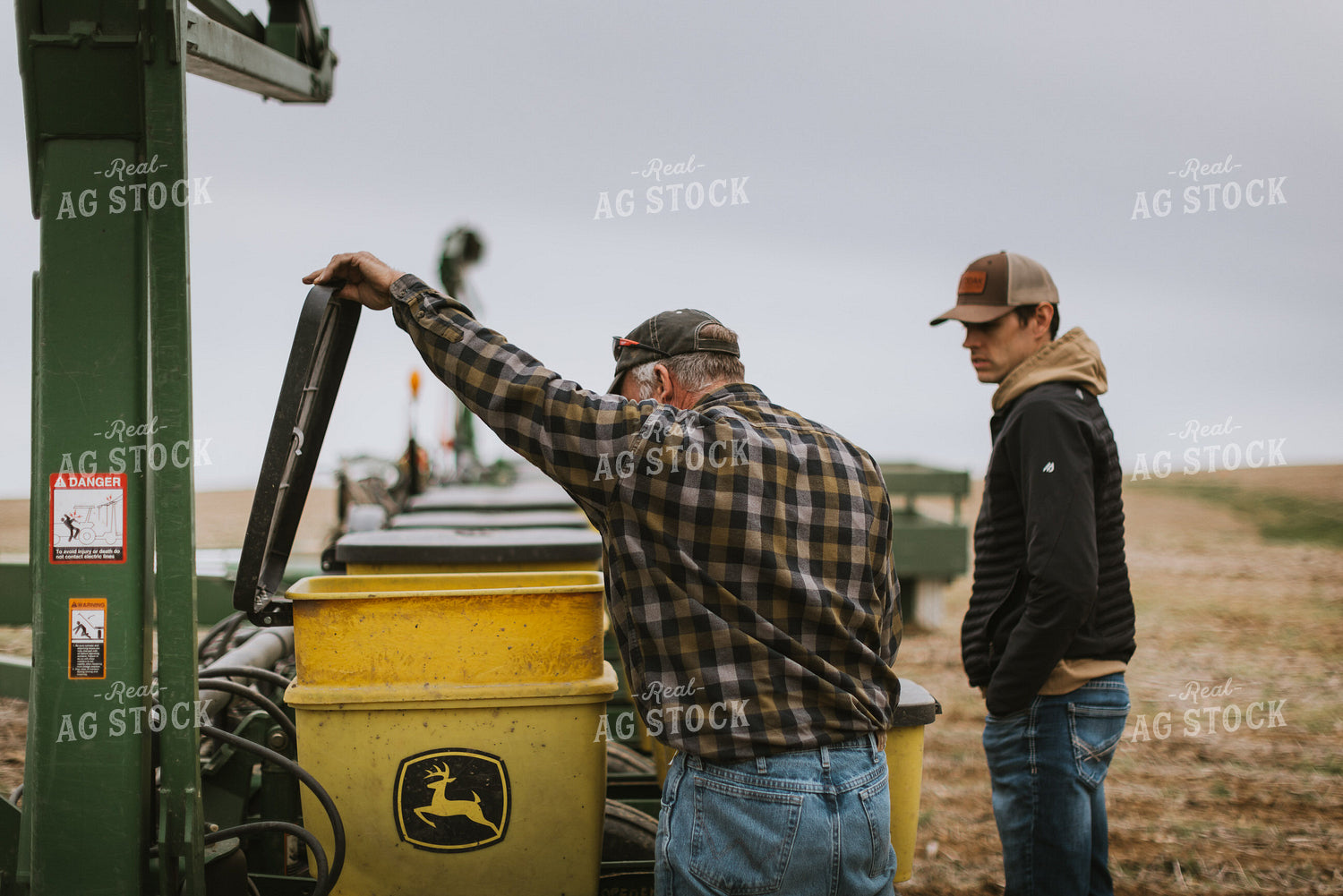 Loading Planter Boxes 8144