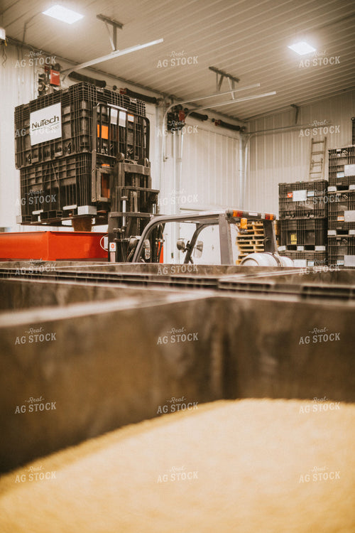 Treating Seed Bulk Bins 5282