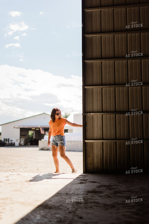 Farm Wife Opening Shop Door 8707
