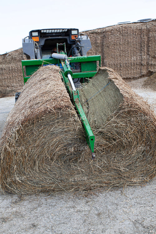 Using Hay Bale Knife 132144