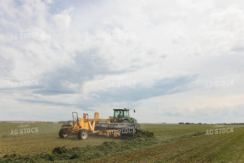 Merging Hay 152791