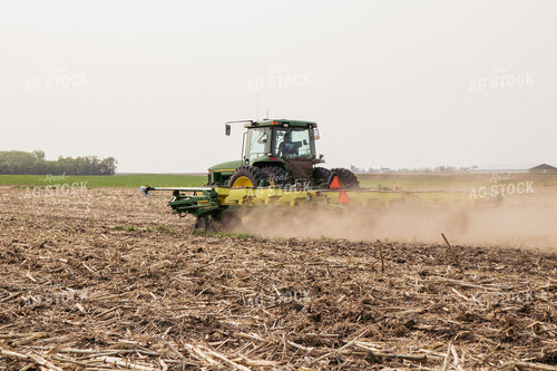 Tractor Planting Field 67318