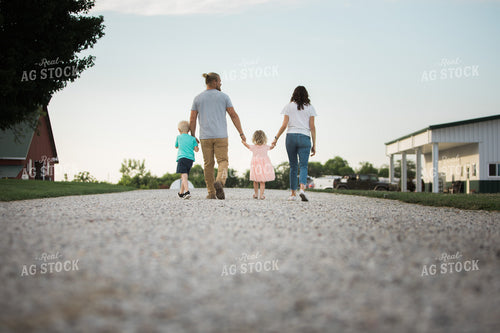 Farm Family 5954