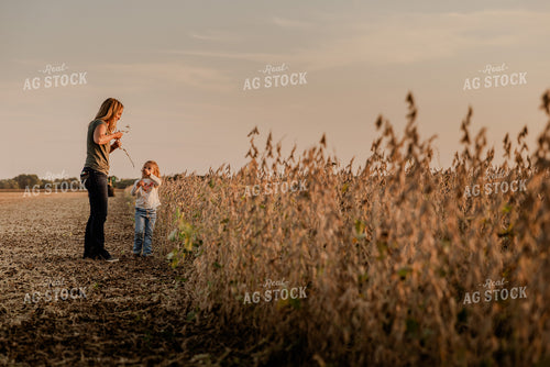 Female Agronomist with Kid 9245