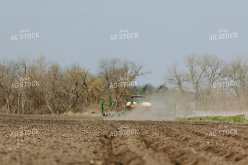 Planter in Field 77014