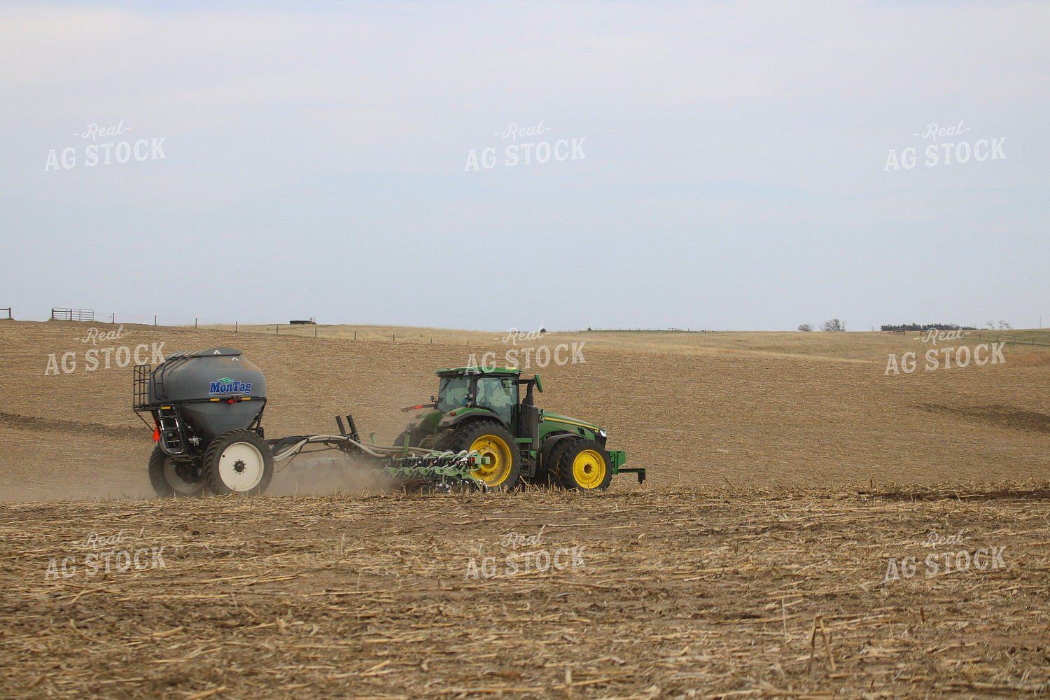 Strip Tilling 82260