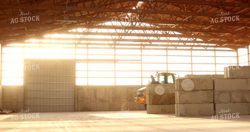 Loading Dry Fertilizer 8683